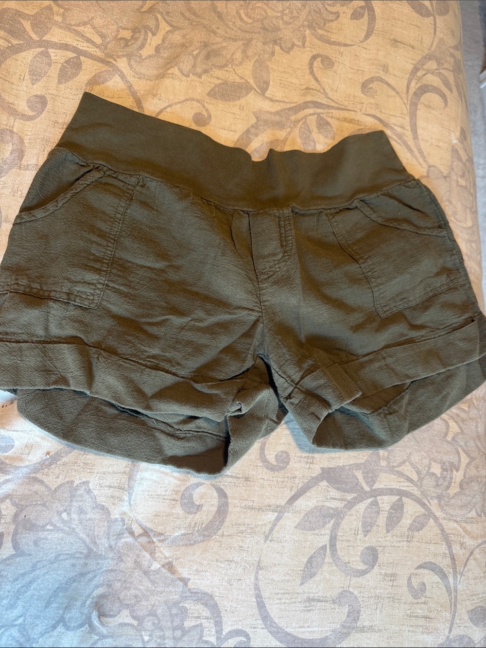 Mimi Chica Olive Green High-Waist Casual Shorts